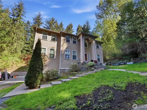 18705 Larch Way, Lynnwood, WA 98037