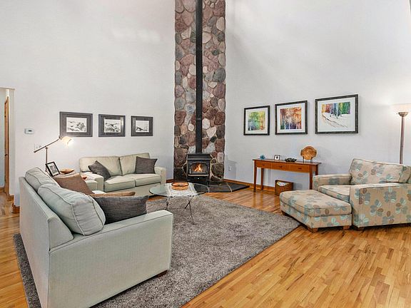 5th image of 12695 Lakeshore Dr