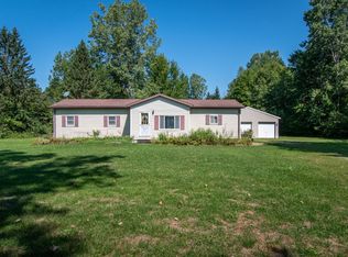 9908 Bryce Rd, Avoca, MI 48006