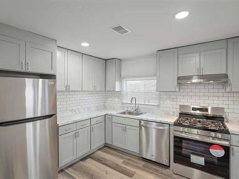 1741 E Woodward Heights Blvd #2 — Photo 3