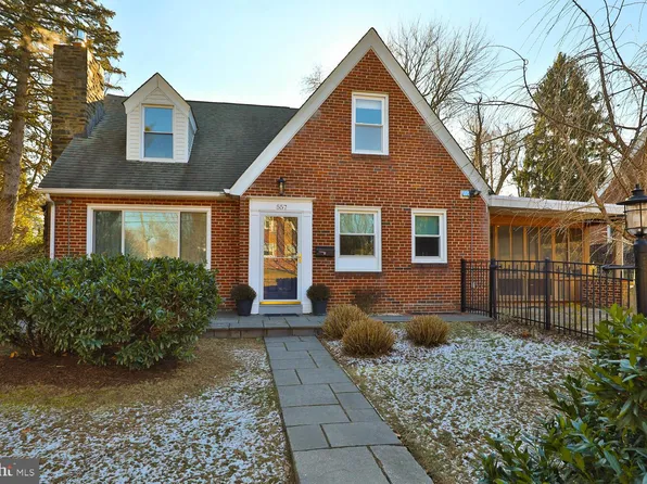 557 Seville St, Philadelphia, PA 19128