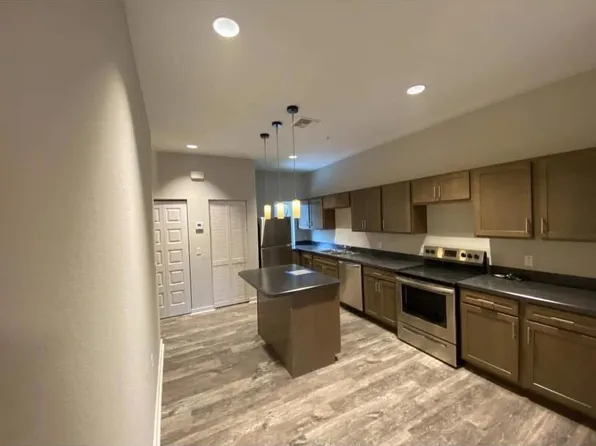 105 S 8th Ave APT 204, Wauchula, FL 33873