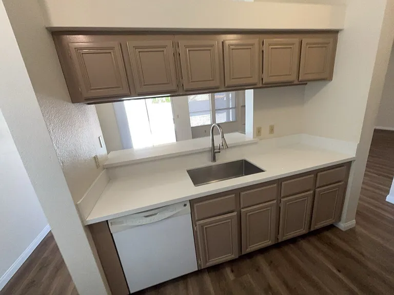 3927 Broken Oak Ln — Photo 8