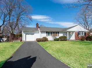 940 Lincoln Ave, Pompton Lakes, NJ 07442