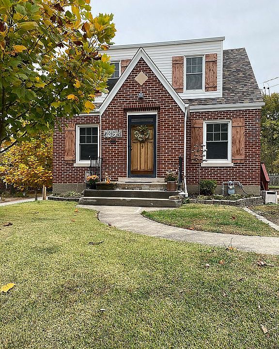 1st image of 136 W Circle Dr