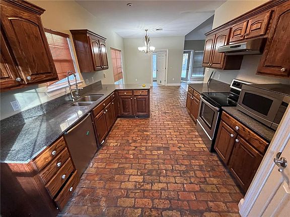 4th image of 71230 Shady Lake Dr