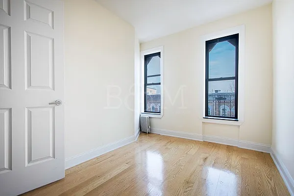 Rented by Brick&Mortar | media 28