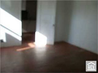3rd image of 530 Hamilton St