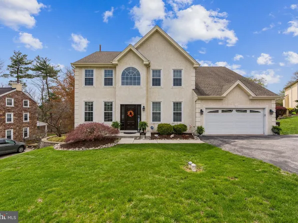 2902 Rosa Ln, East Norriton, PA 19403