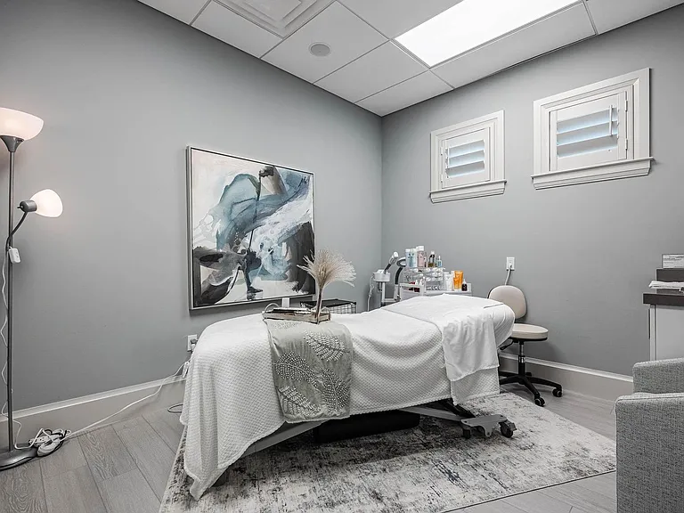 14061 Heritage Landing Blvd #411 — Photo 48