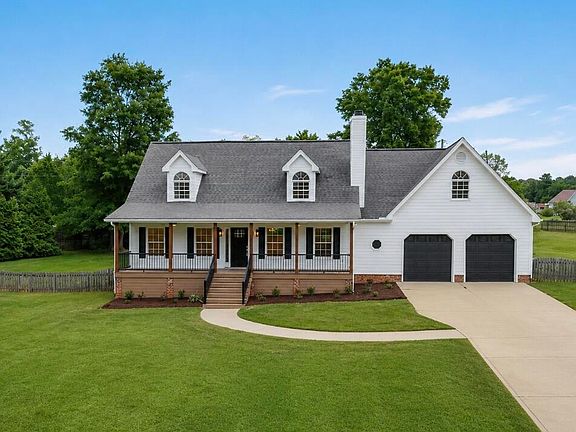 3rd image of 3700 Crooked Brook Trl