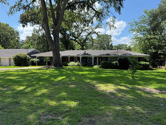 2nd image of 924 Poleman Rd