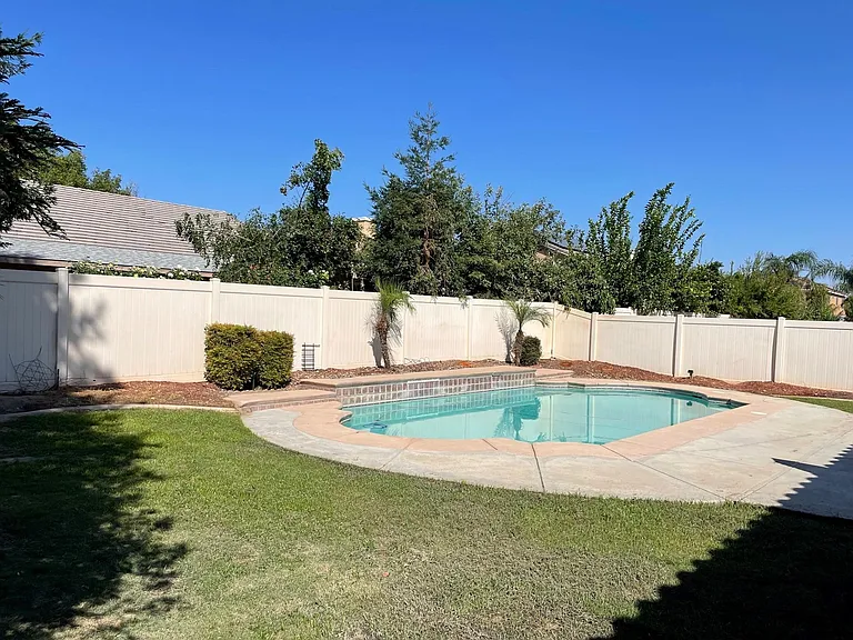 9912 Grey Goose St — Photo 2
