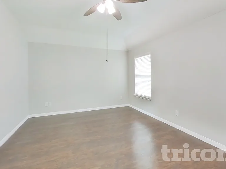 21427 Wilona Way — Photo 7