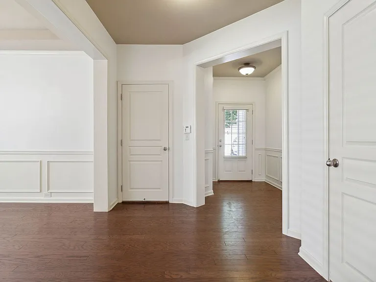 655 Township Cir — Photo 5