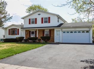 220 Harpington Dr, Rochester, NY 14624