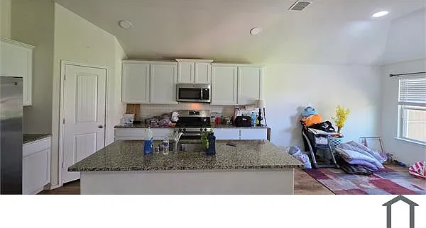 2938 Montrose Trl — Photo 5