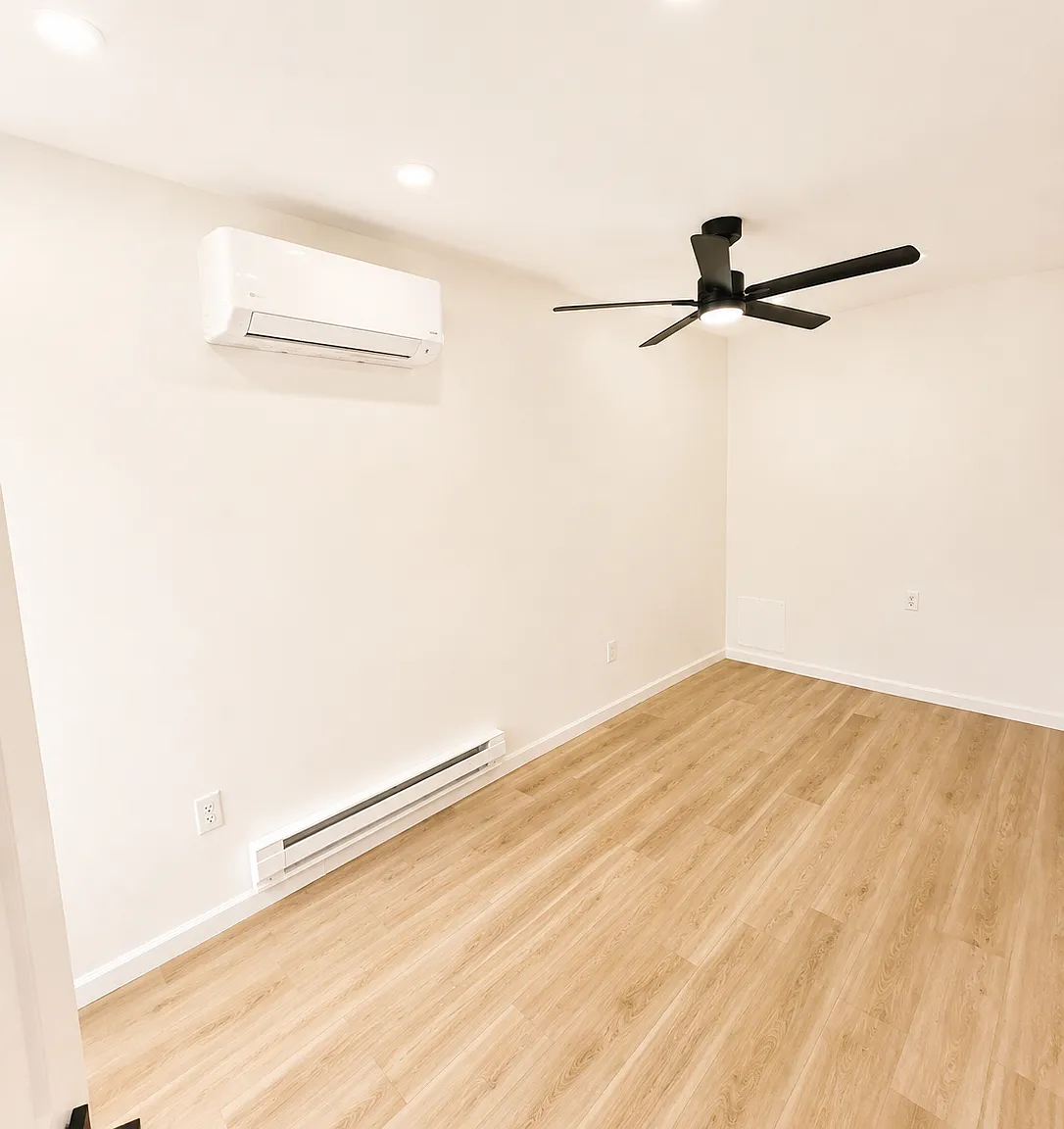 2 bed, 1.0 bath, $1,475 — Photo 3