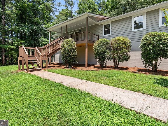 3rd image of 3691 Carolyn Farm Rd
