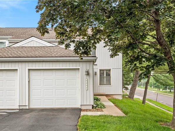 8444 W 108th Pl, Overland Park, KS 66210