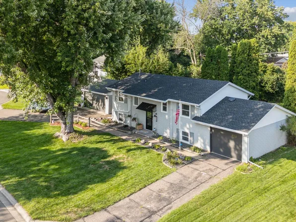 8153 Hemingway Ave S, Cottage Grove, MN 55016