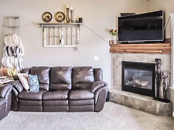 4th image of 3663 E Capstone Dr