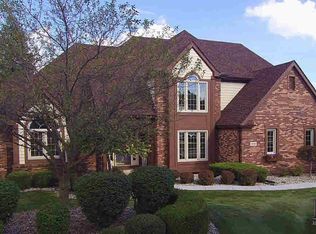 15088 Poplar Dr, Monroe, MI 48161