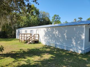 115 Bishop St, Interlachen, FL 32148