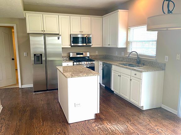 5th image of 14215 Nicholas Dr