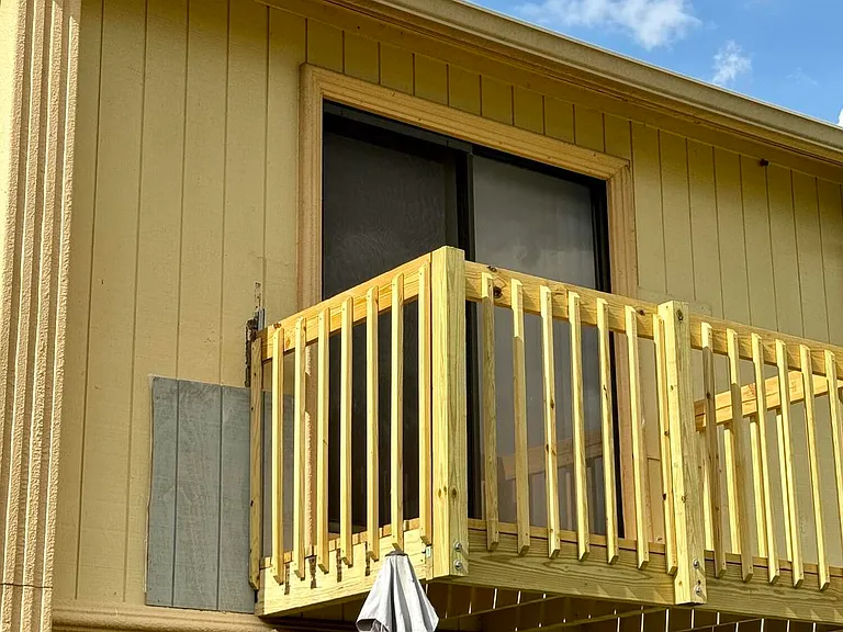 2100 Forest Knoll Dr NE #202 — Photo 16