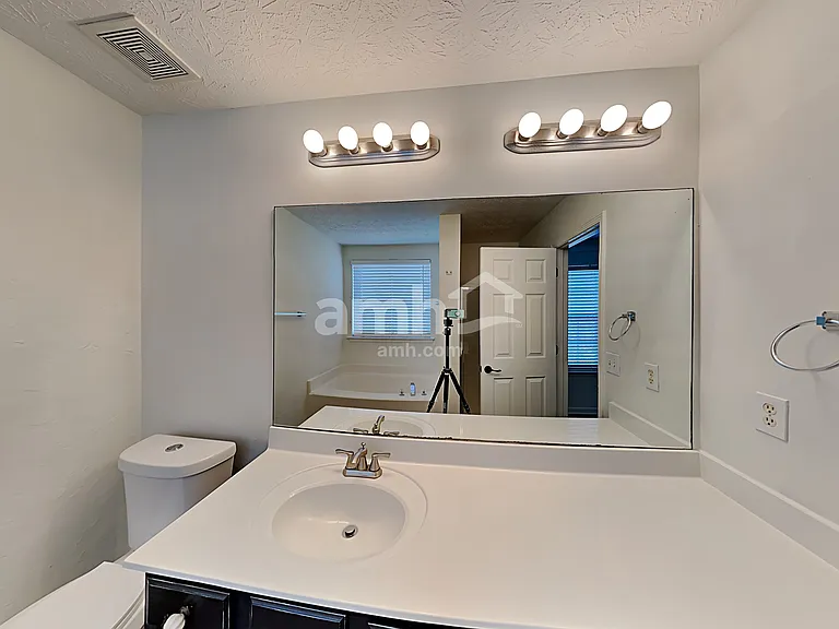 218 Wild Flower Ln — Photo 15