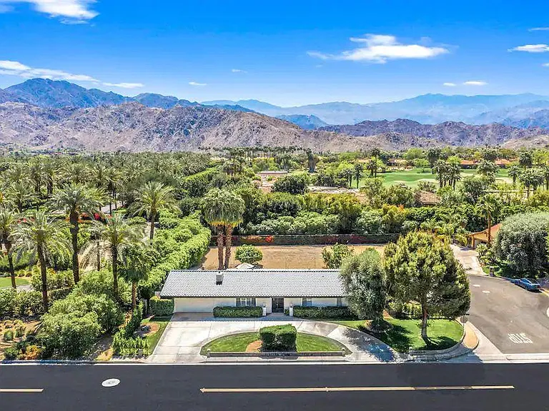 Completely private property with no immediate neighbors!