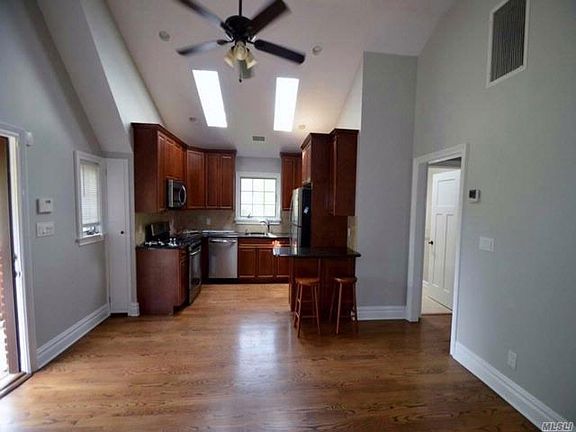 2nd image of 104B Woolsey Ave