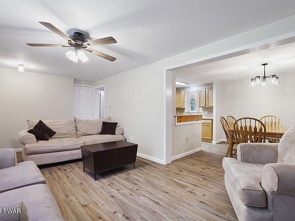 4th image of 49 Sunrise Ave