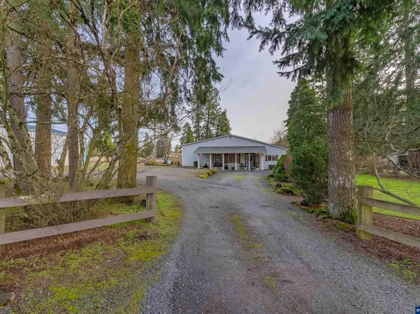 9334 Friendly Acres Rd SE, Aumsville, OR 97325