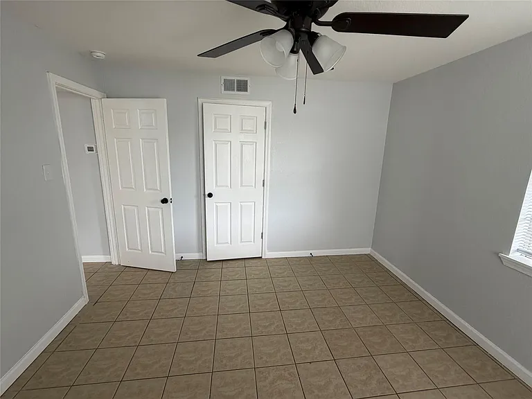 401 Branch St — Photo 12