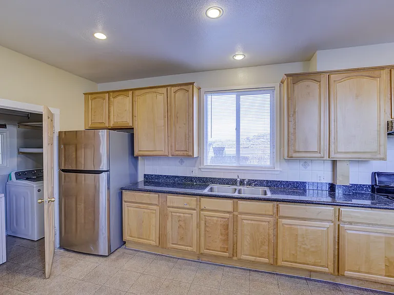 433 Brazil Ave — Photo 12