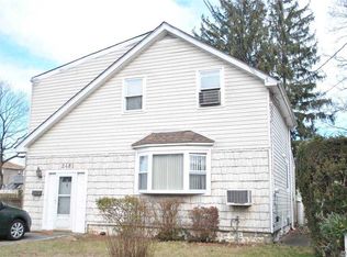 2481 Devon St, East Meadow, NY 11554