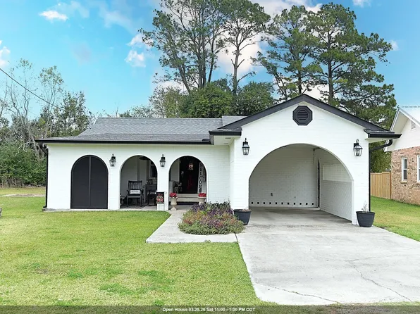 119 Napoleon Ave, Napoleonville, LA 70390
