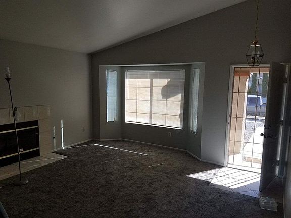 4th image of 15512 Jojoba Ln