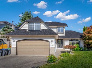 9076 160a St, Surrey, BC V4N3E4