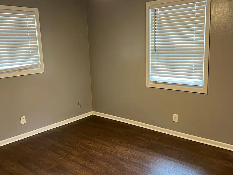 789 Jordan Ln — Photo 12