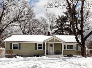 3 Oliver St, Tewksbury, MA 01876