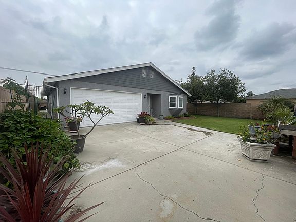 3rd image of 13136B Verdura Ave
