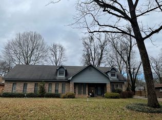 318 Oak Dr, Winona, MS 38967