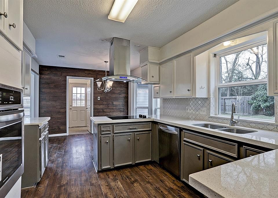 1st image of 14919 Rosehill Ct