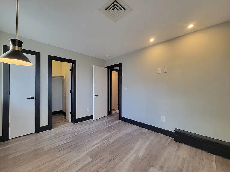 8-12 South Blvd #202 — Photo 7