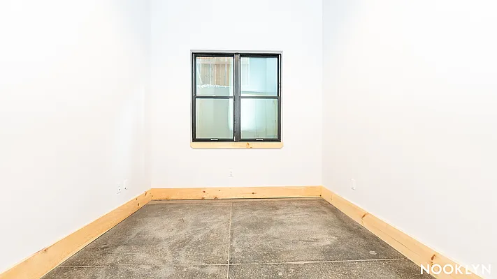 Rented by Nooklyn NYC LLC | media 4