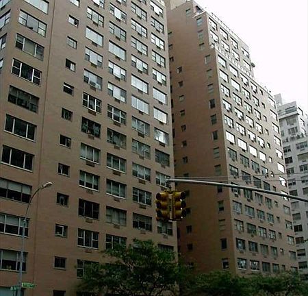 5th image of 25 Sutton Pl S APT 19C