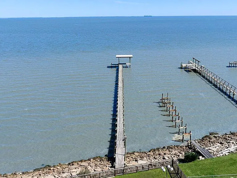 3731 Bayshore Dr — Photo 20